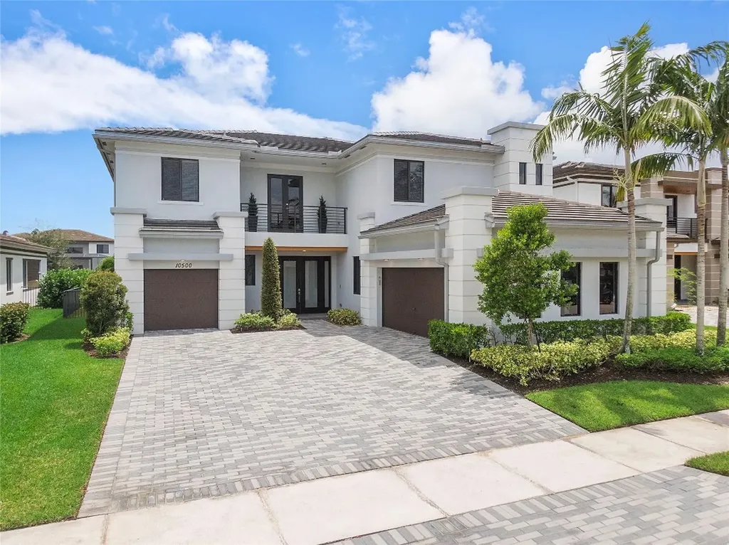 10500 S Lago Vista Circle Parkland FL 33076