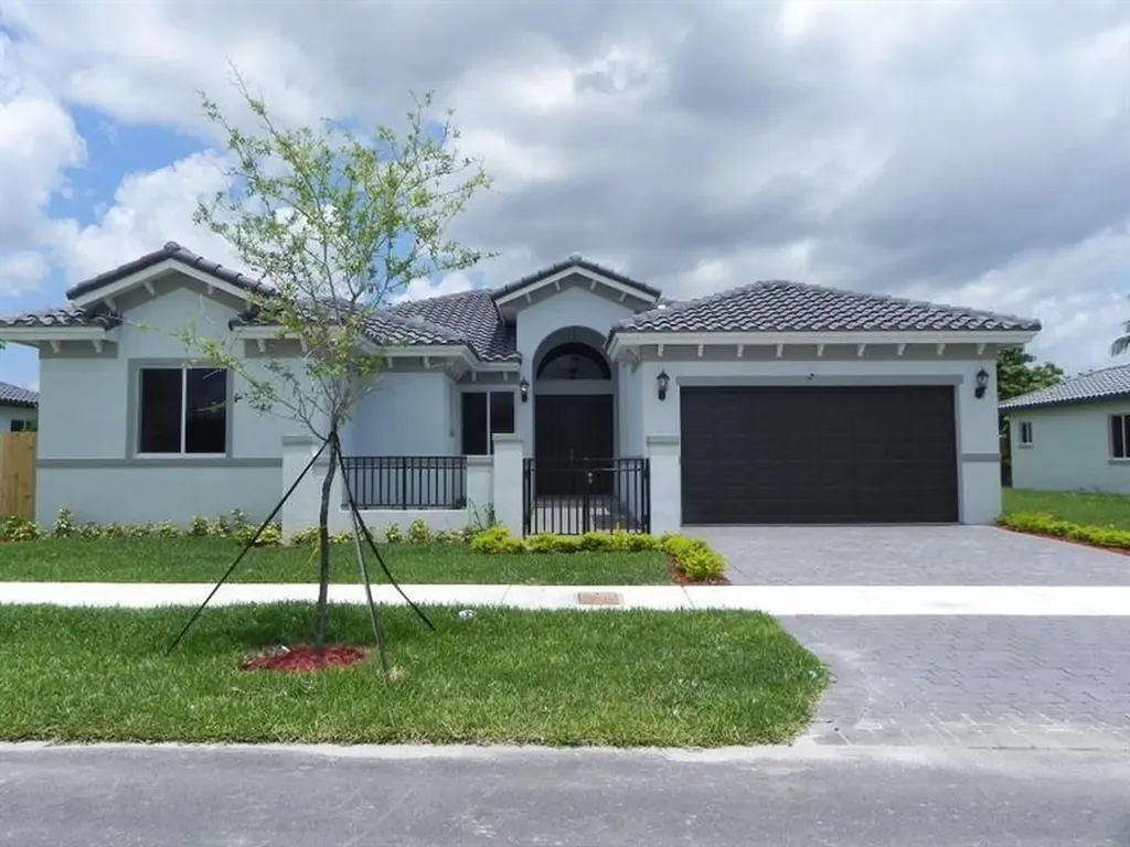 9335 SW 173rd Terrace Palmetto Bay FL 33157
