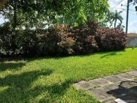 2220 NW 81st Terrace Sunrise FL 33322