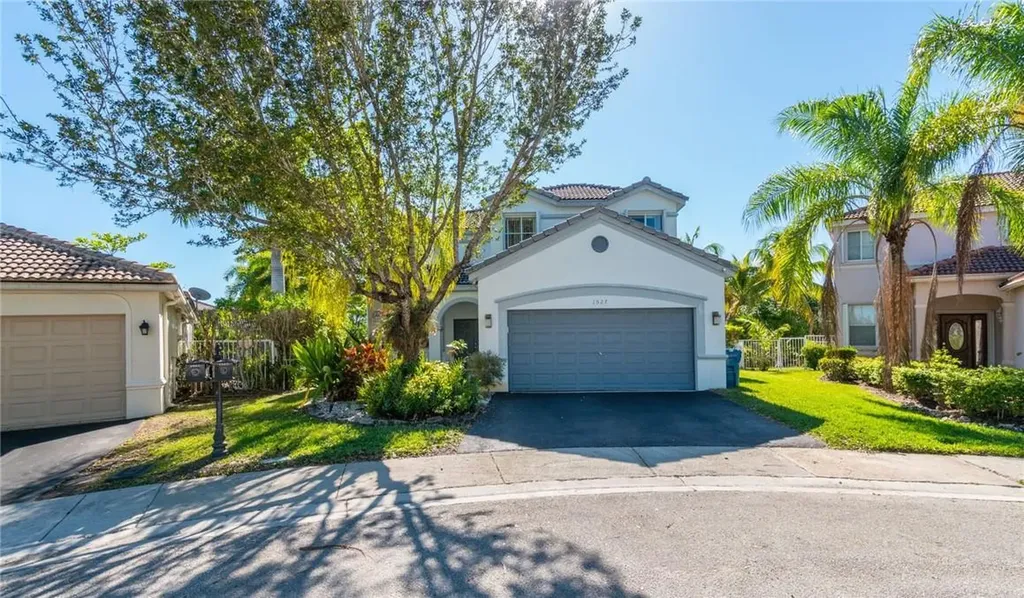 1527 Tamarind Court Weston FL 33327