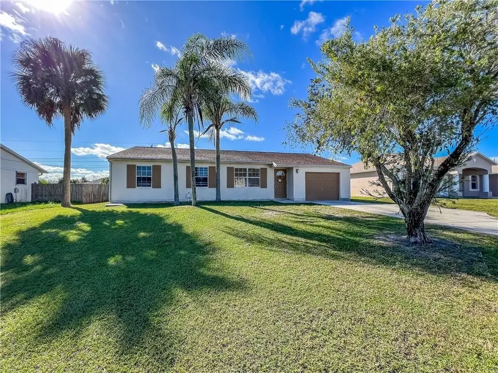 2014 SE Berkshire Boulevard Port St Lucie FL 34952