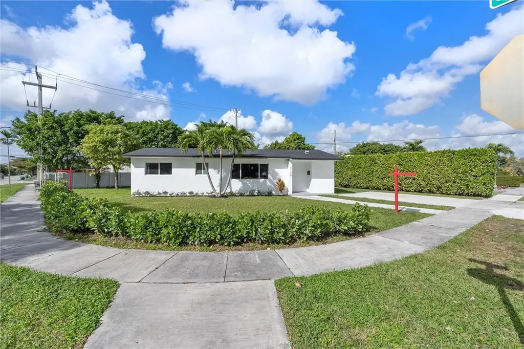 3130 SW 96th Avenue Miami FL 33165