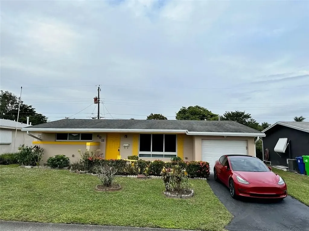 6811 NW 29th Court Sunrise FL 33313