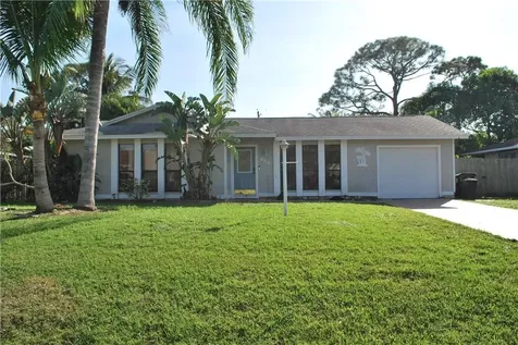 656 SE Ron Rico Terrace Port St Lucie FL 34983