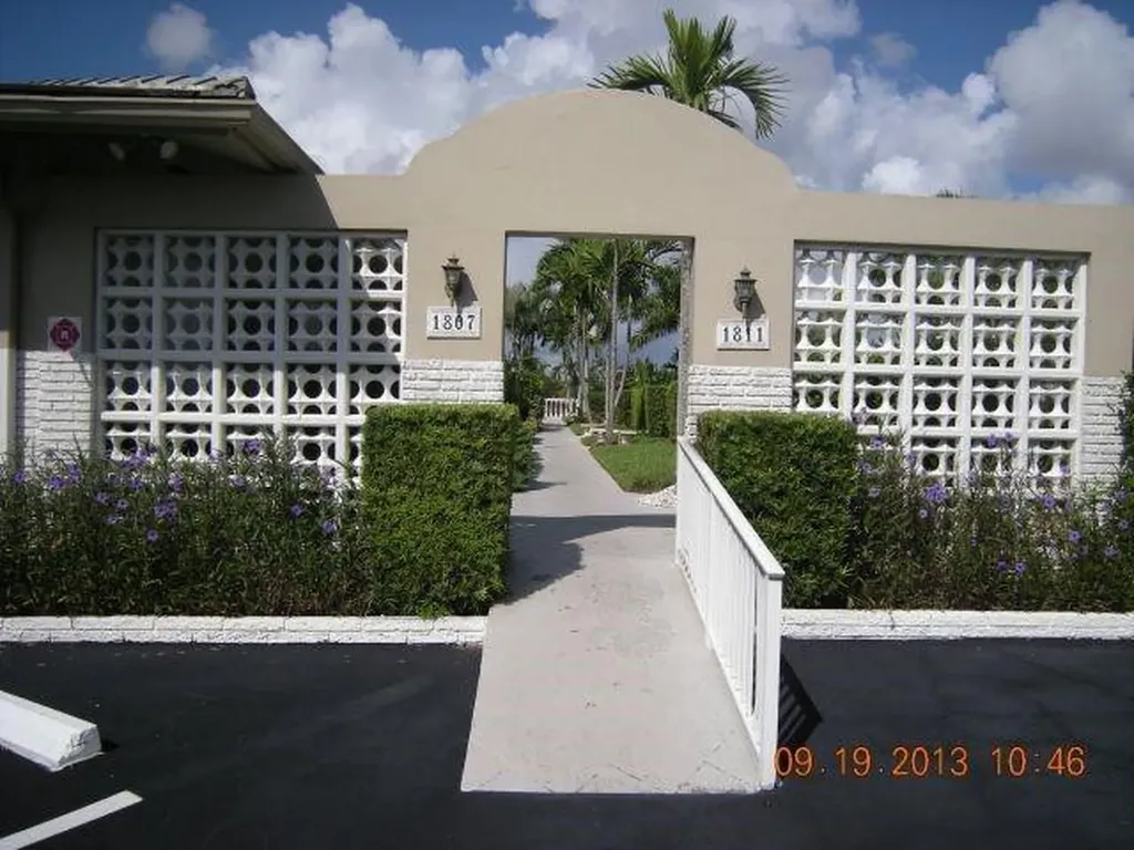 1809 Middle River Drive Fort Lauderdale FL 33305