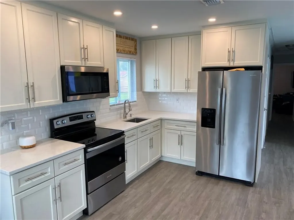 3341 NW 7th Court Lauderhill FL 33311