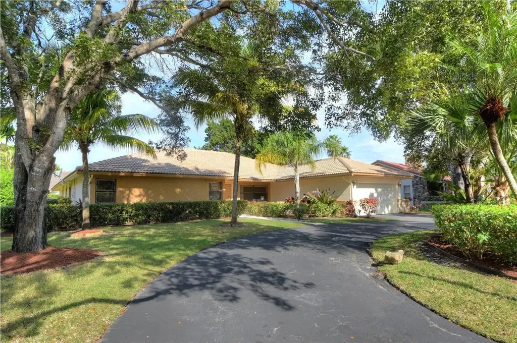 11315 NW 10th Place Coral Springs FL 33071