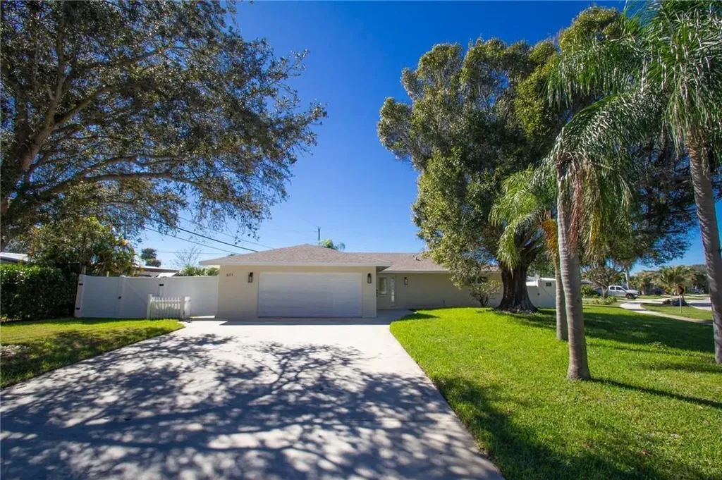 671 Crocus Court Palm Beach Gardens FL 33410