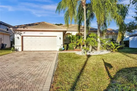 5118 NW 57th Way Coral Springs FL 33067