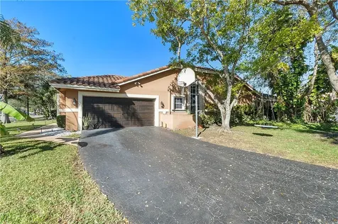 9711 NW 51st Street Coral Springs FL 33076