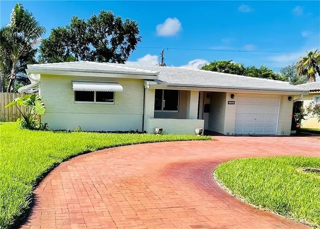 740 NE 47th Street Oakland Park FL 33334