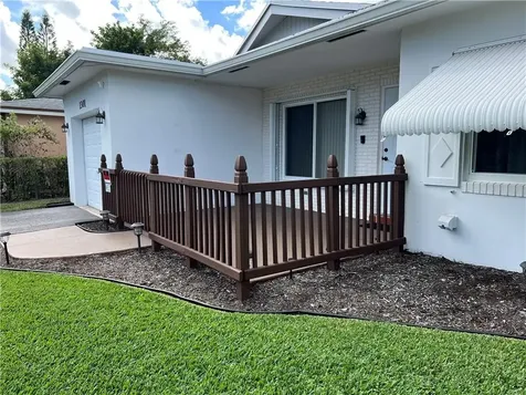 1301 Pelham North Lauderdale FL 33068