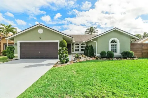6632 NW 42nd Avenue Coconut Creek FL 33073