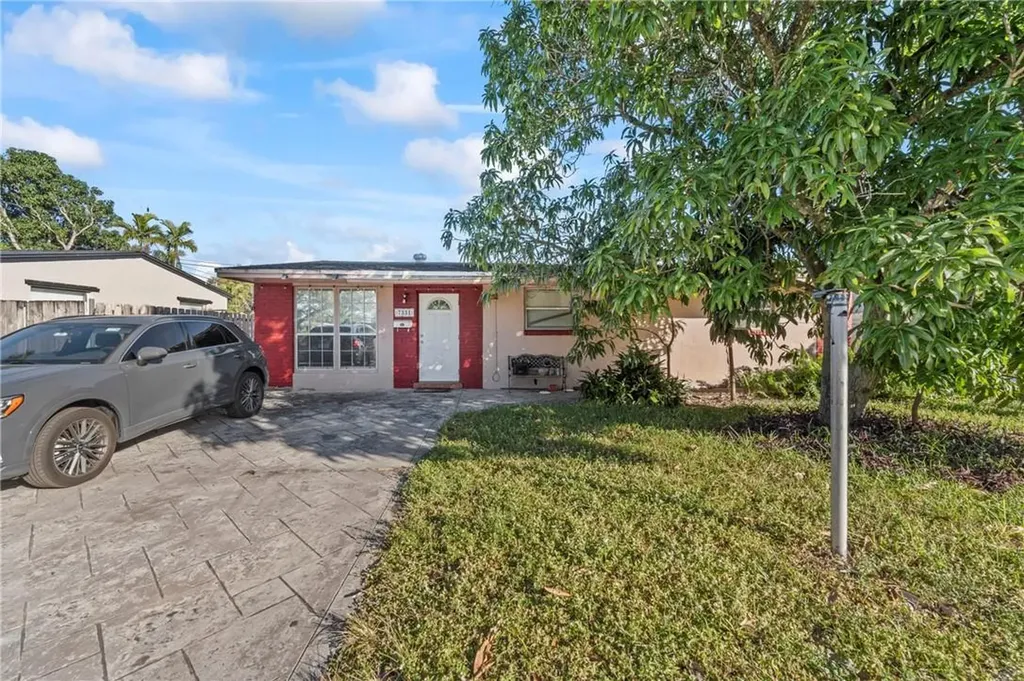 7331 Johnson Street Hollywood FL 33024