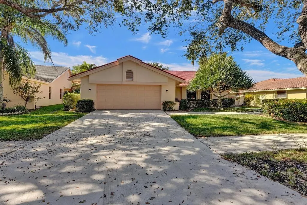 1647 Eastlake Way Weston FL 33326