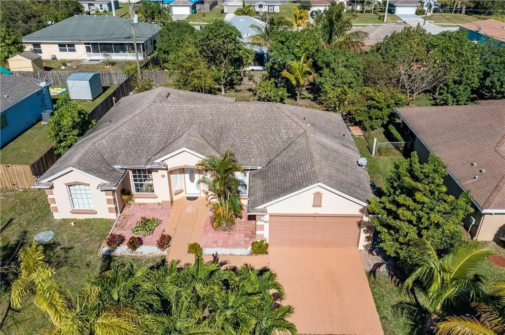 427 SW Dailey Avenue Port St Lucie FL 34953