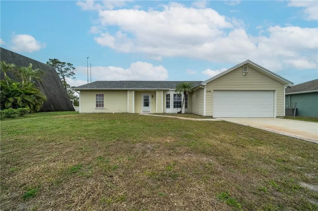 2042 SE Esterbrook Street Port St Lucie FL 34983