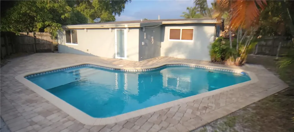 29 NE 16th Avenue Pompano Beach FL 33060
