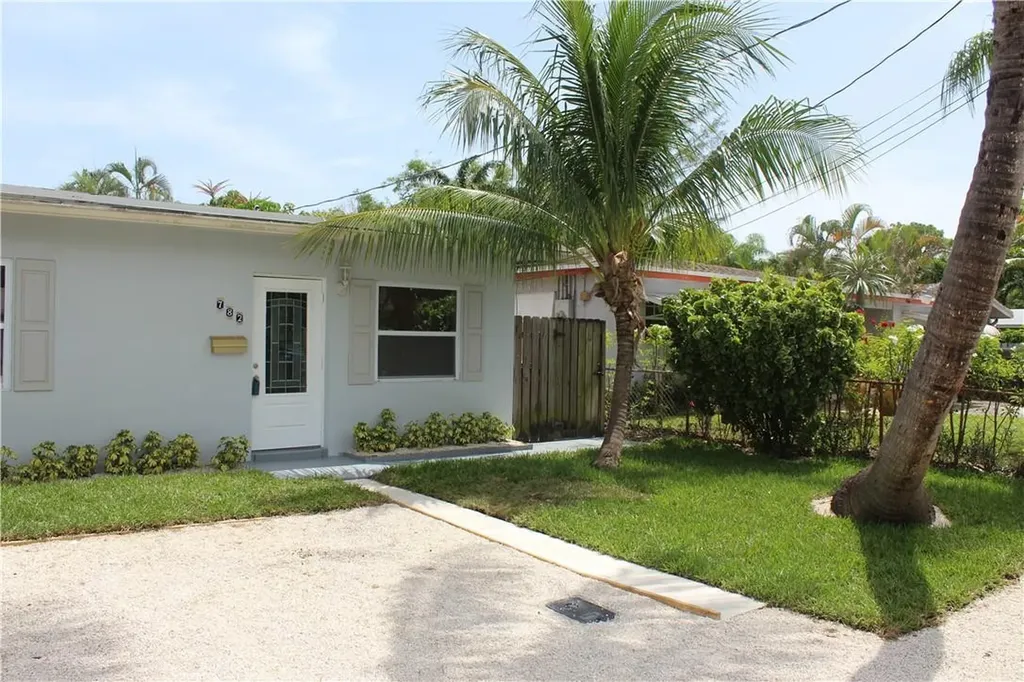 782 NE 37th Street Oakland Park FL 33334