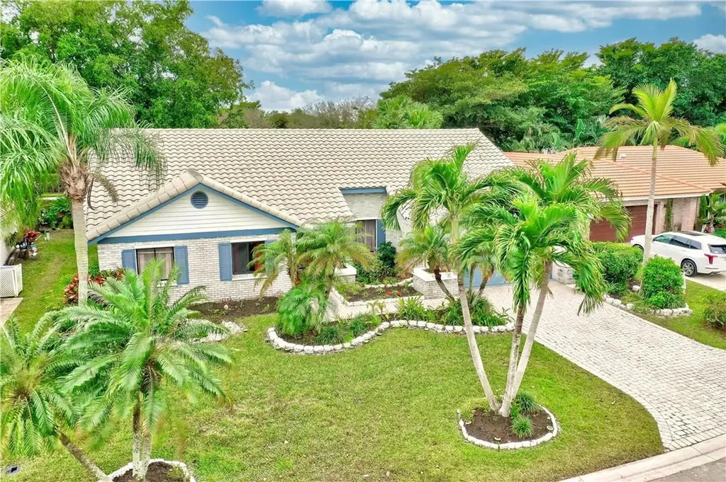 5928 NW 52nd Street Coral Springs FL 33067