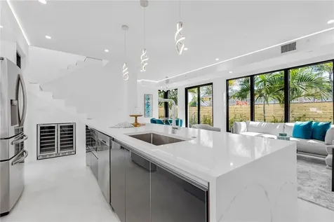 2677 NE 8th Avenue Wilton Manors FL 33334
