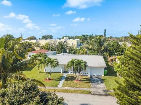 2571 NW 81st Terrace Sunrise FL 33322