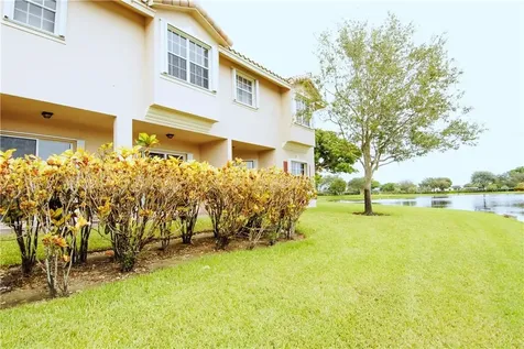 3556 Parkside Drive Davie FL 33328
