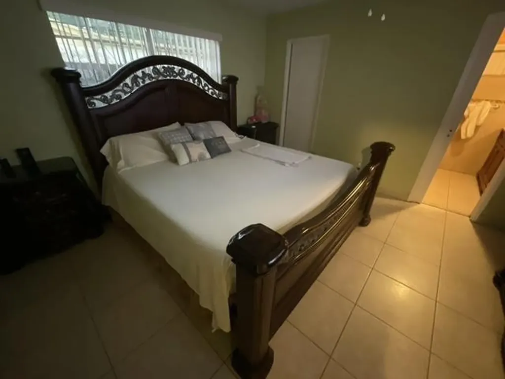 3564 NW 34th Street Lauderdale Lakes FL 33309