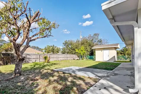 629 SW Lakehurst Drive Port St Lucie FL 34983