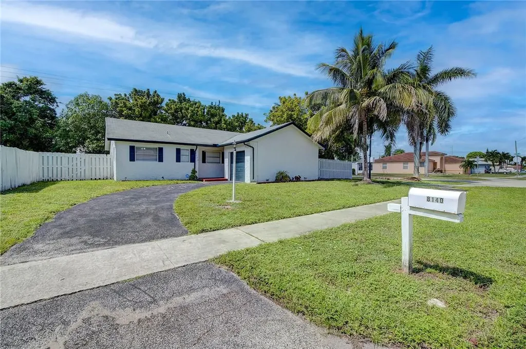 8140 NW 44th Court Lauderhill FL 33351