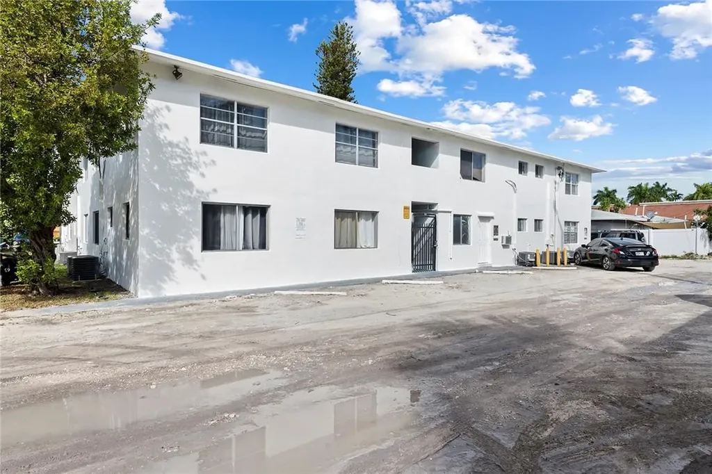 500 SE 22nd Street Fort Lauderdale FL 33316