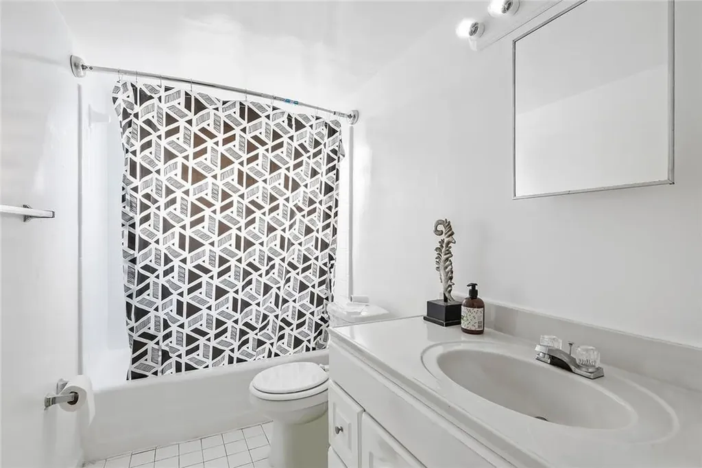 500 SE 22nd Street Fort Lauderdale FL 33316
