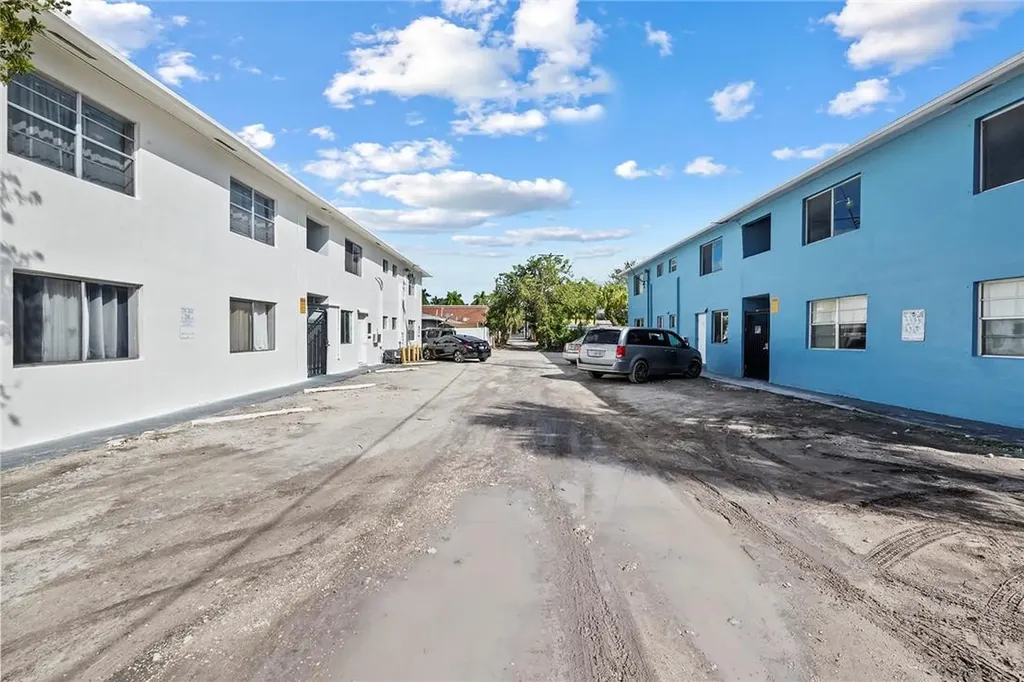 500 SE 22nd Street Fort Lauderdale FL 33316