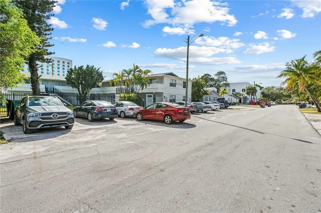 500 SE 22nd Street Fort Lauderdale FL 33316