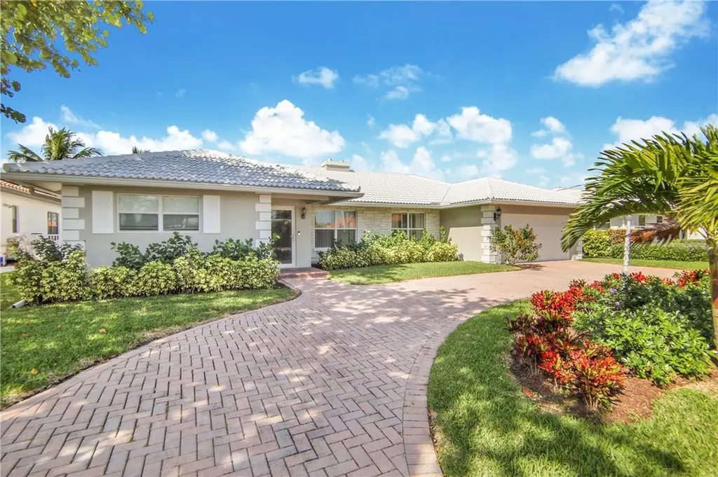 5711 Bayview Drive Fort Lauderdale FL 33308