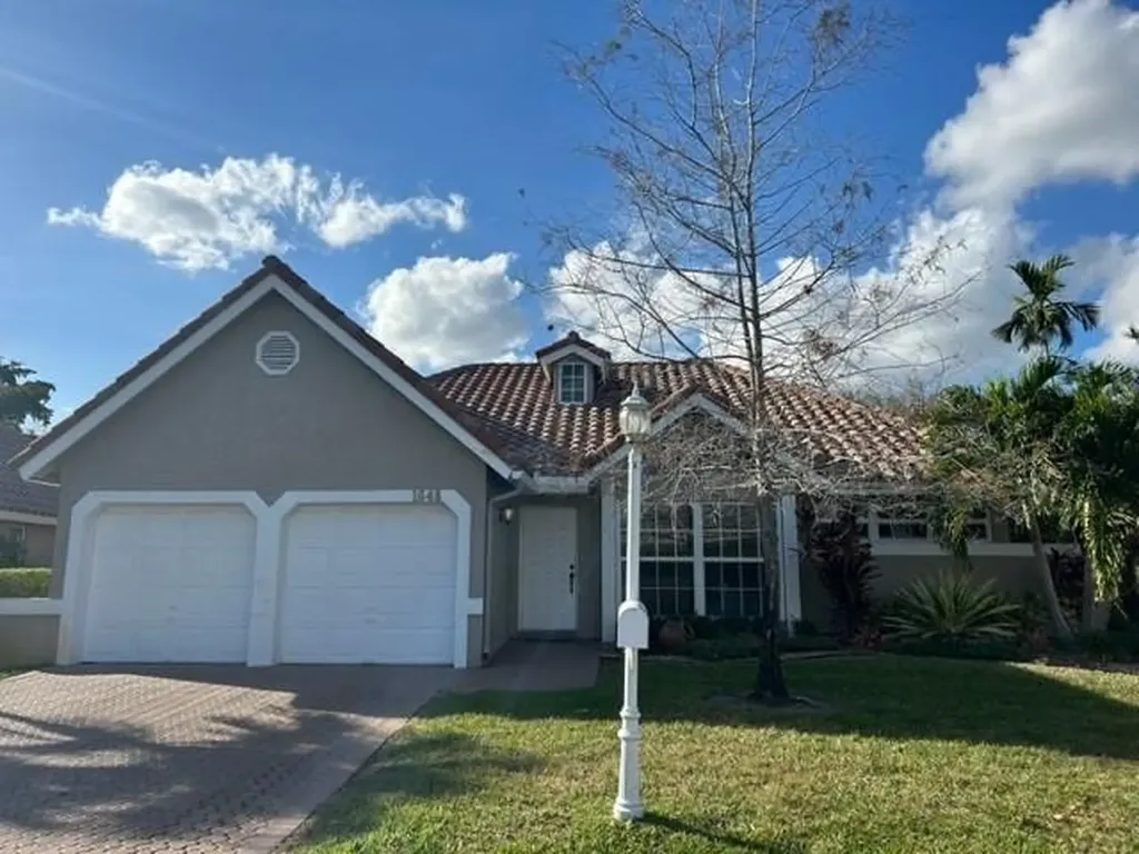 1648 NW 106th Terrace Coral Springs FL 33071