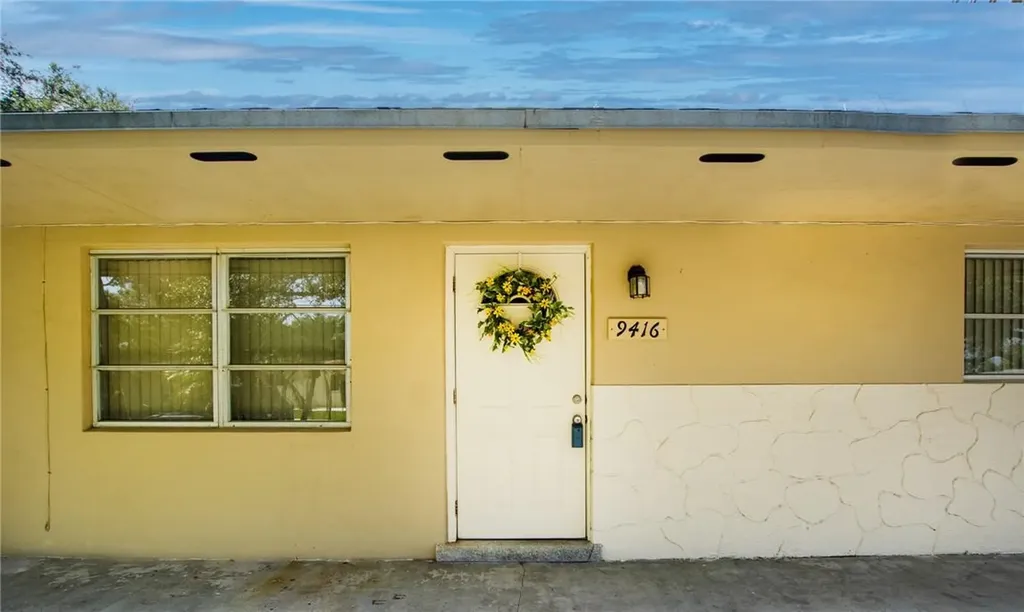 9416 SW 51st Street Cooper City FL 33328