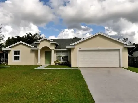313 SE Crosspoint Drive Port St Lucie FL 34983