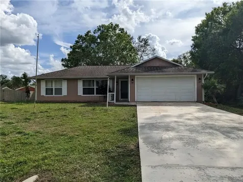 7501 Lakeland Boulevard Fort Pierce FL 34951