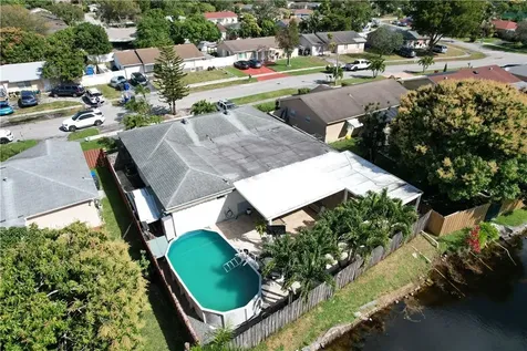 8230 SW 11th Street North Lauderdale FL 33068