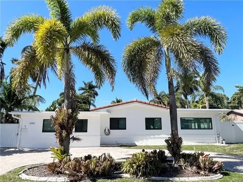 1643 NE 36th Street Oakland Park FL 33334