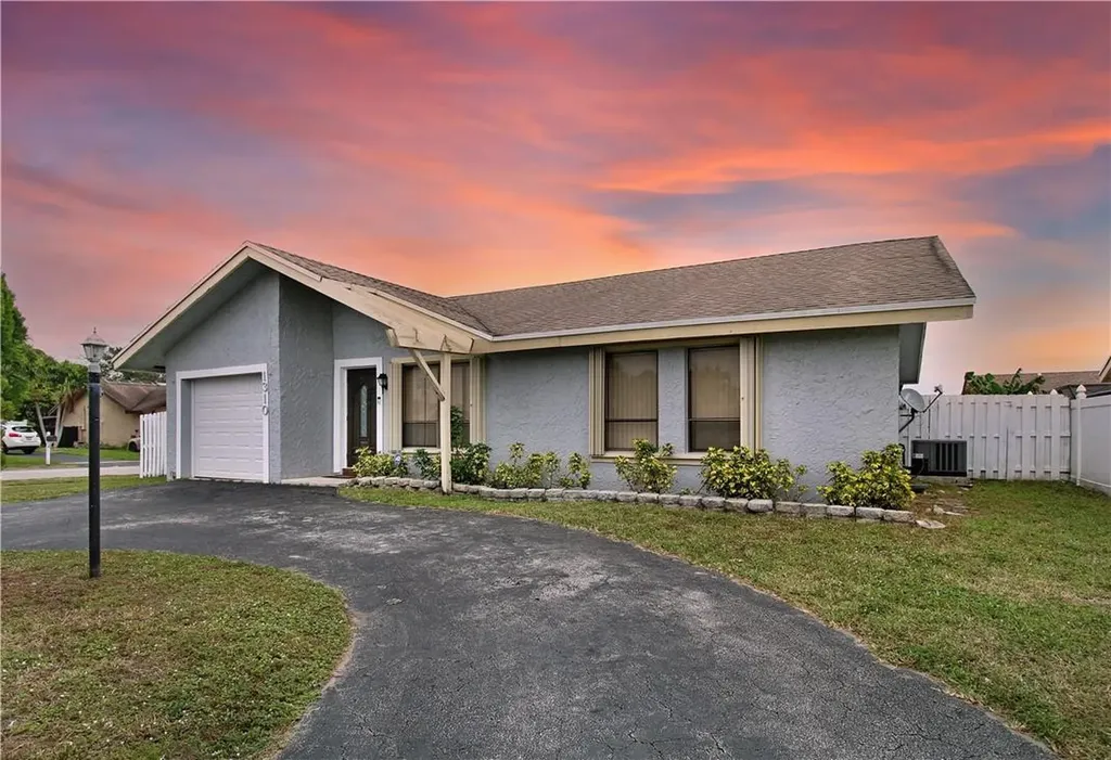 1310 SW 82nd Terrace North Lauderdale FL 33068