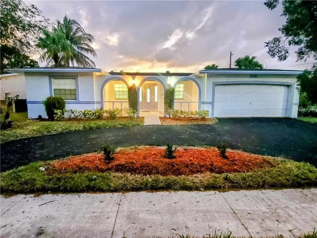 2291 NW 33rd Avenue Lauderdale Lakes FL 33311