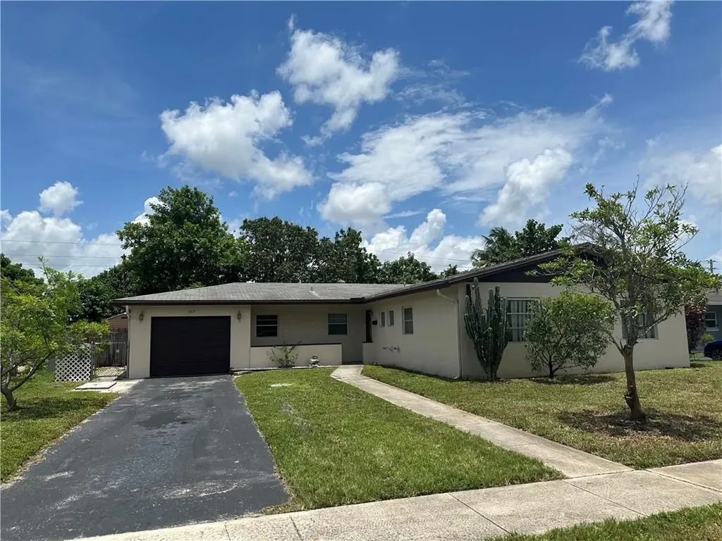 6617 Pebble Beach North Lauderdale FL 33068