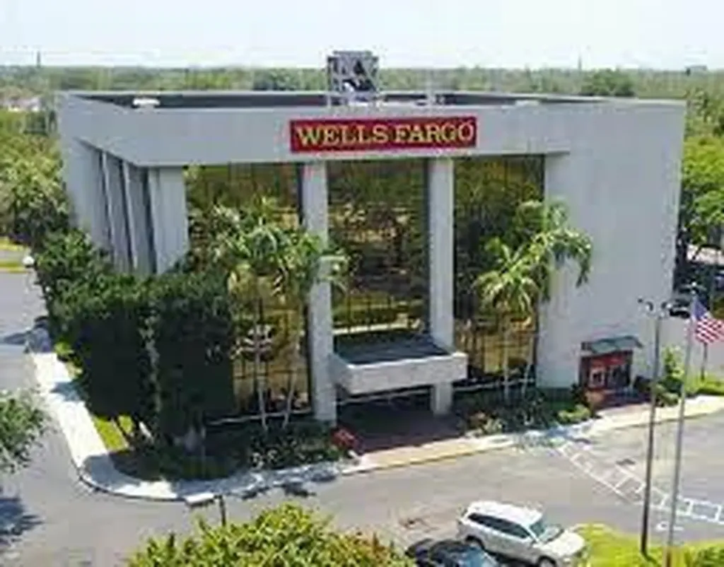 4600 Sheridan Street Hollywood FL 33021