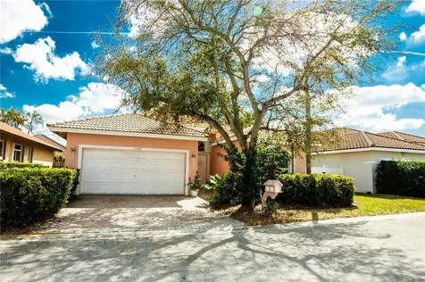 11520 SW 10th Court Pembroke Pines FL 33025
