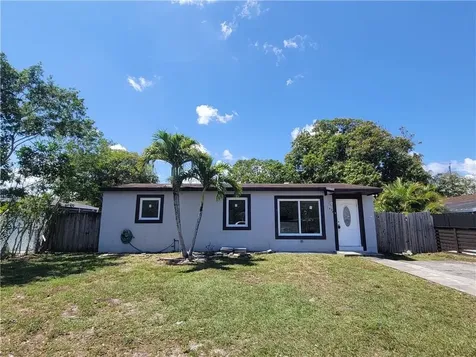 1520 N 70th Avenue Hollywood FL 33024