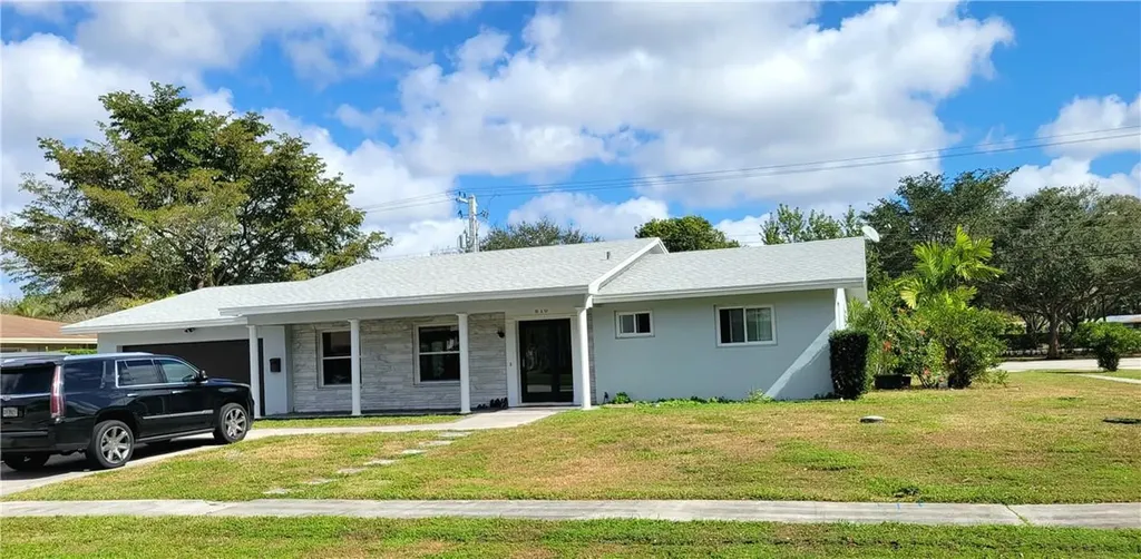 610 NW 70th Terrace Plantation FL 33317