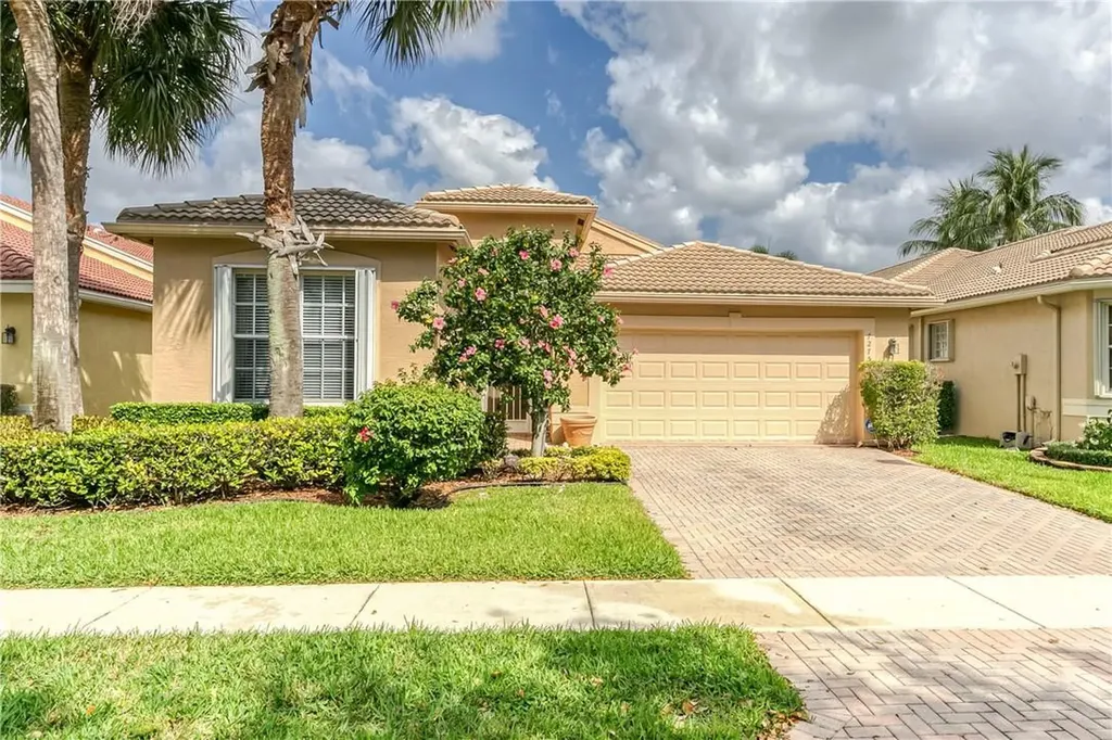 7275 Twin Falls Drive Boynton Beach FL 33437
