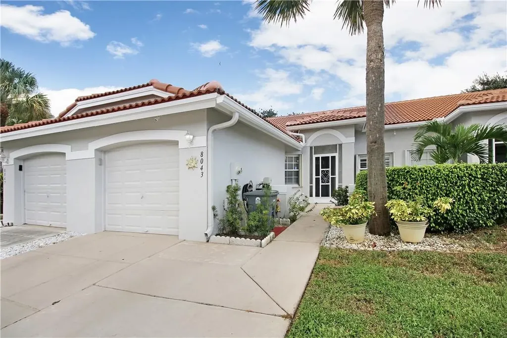 8043 Summer Shores Drive Delray Beach FL 33446